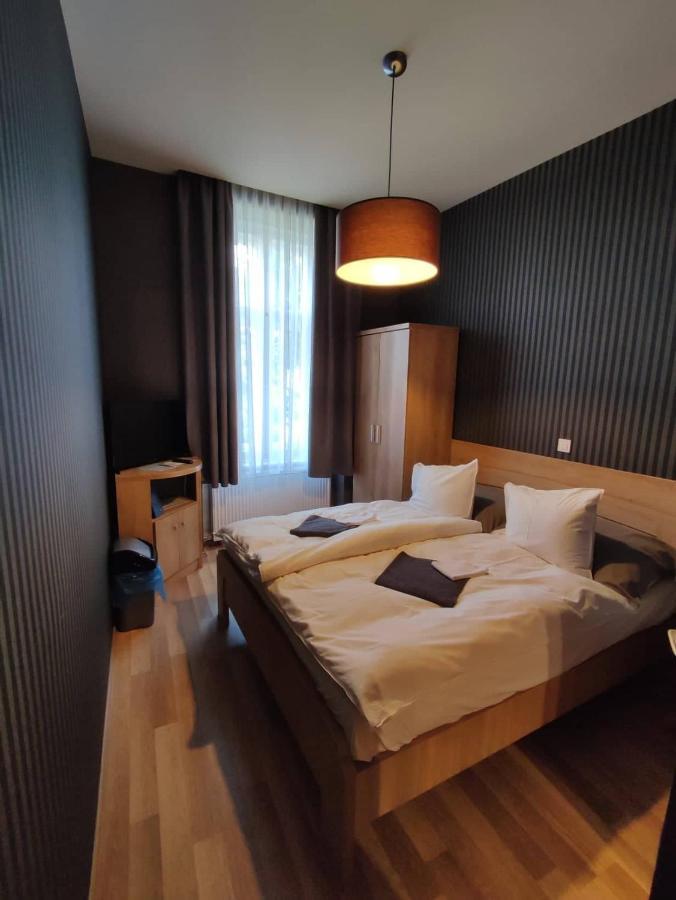 Deak Panzio Bed and Breakfast Nagykoros Exteriör bild