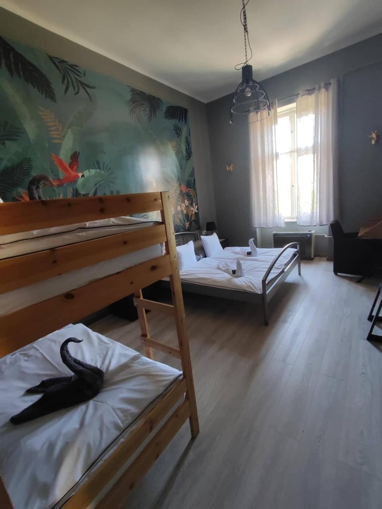 Deak Panzio Bed and Breakfast Nagykoros Exteriör bild